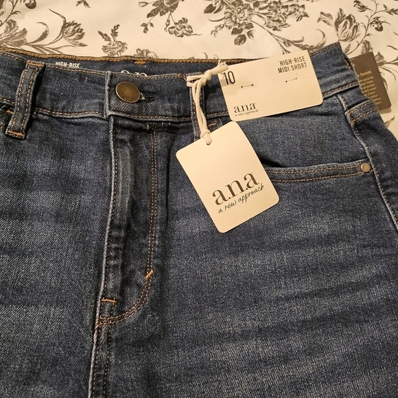 a.n.a High Rise Midi Denim Jean Shorts 91% Cotton 8% Polyester 1% Spandex Sz 10 - Picture 3 of 5